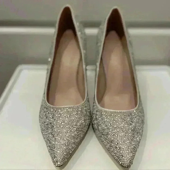 Galina Signature PEARL AND CRYSTAL POINTED- TOE PUMPS - Picture 7 of 7